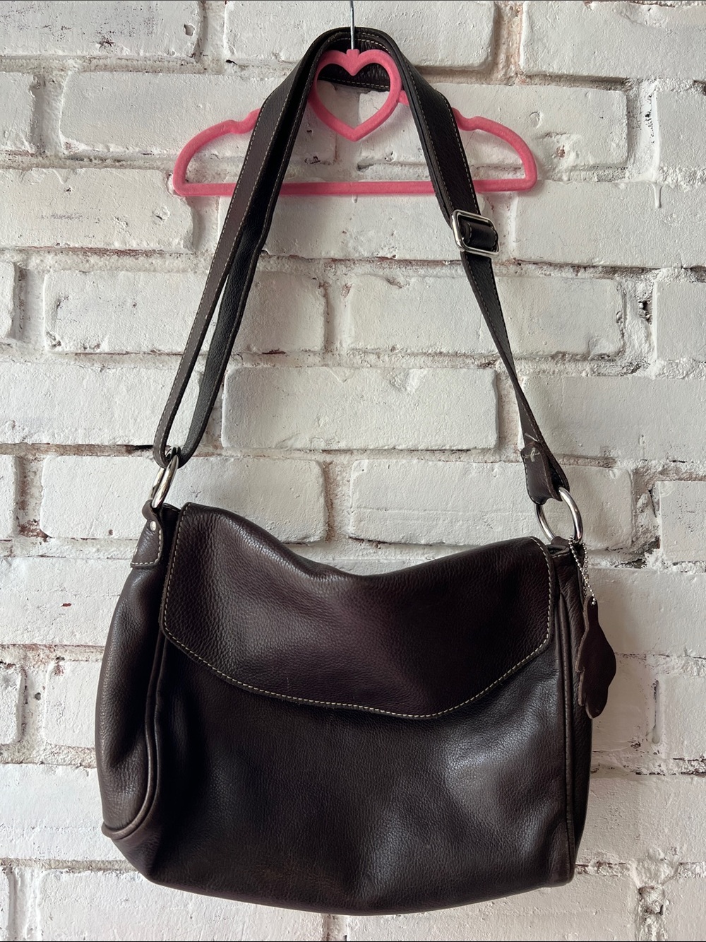 ROOTS Dark Brown Leather Shoulder Bag messenger side flap bag crossbody